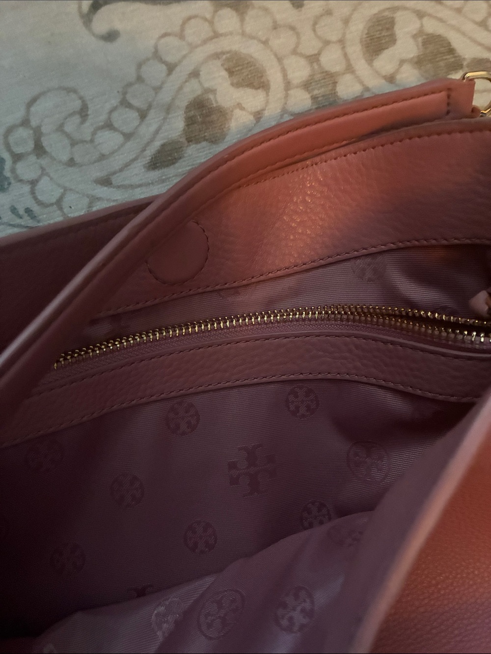 Tory Burch Rose Pebbled Leather Chain Shoulder Bag - Picture 2 of 3
